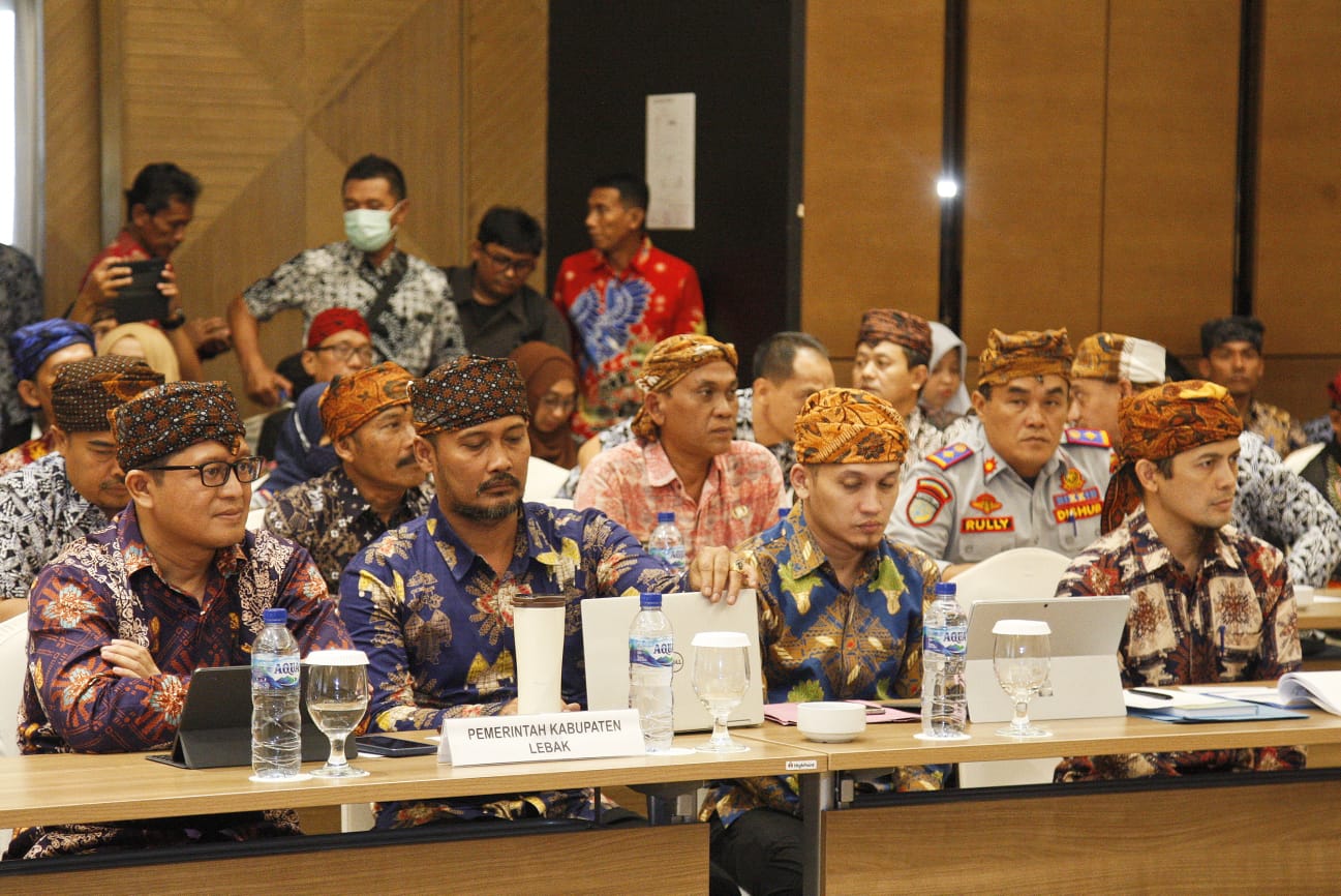 TUNTASKAN PROSES REVISI RTRW, PEMERINTAH KABUPATEN LEBAK SAMPAIKAN ISU ...